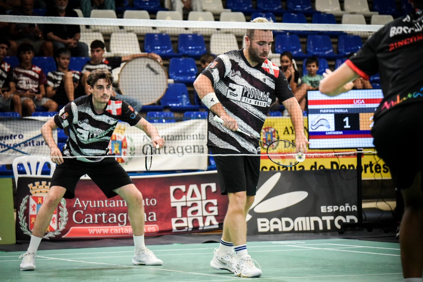 🏸 El Club Bádminton Cartagena Puertas Padilla arrasa 6-1 al histórico Rinconada Sevilla en su debut en División de Honor